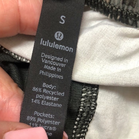 LIKE NEW! Lululemon Pace Breaker Short *Linerless 9" - Picture 13 of 13